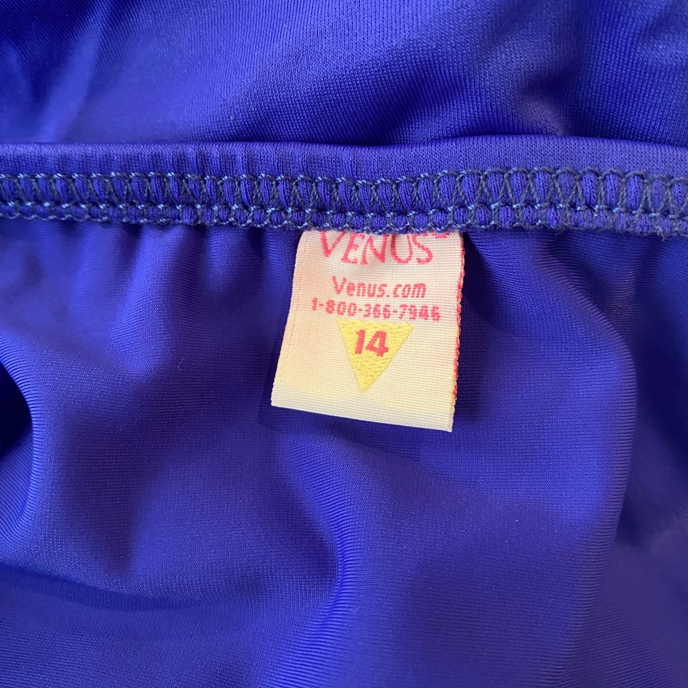 Stylish Tankini set. Top is size 16, bottom is sz 14 purple or blue - Picture 5 of 6
